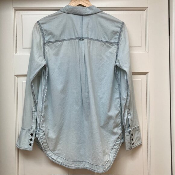 Free People 100% Cotton light blue button down size S - Picture 3 of 7